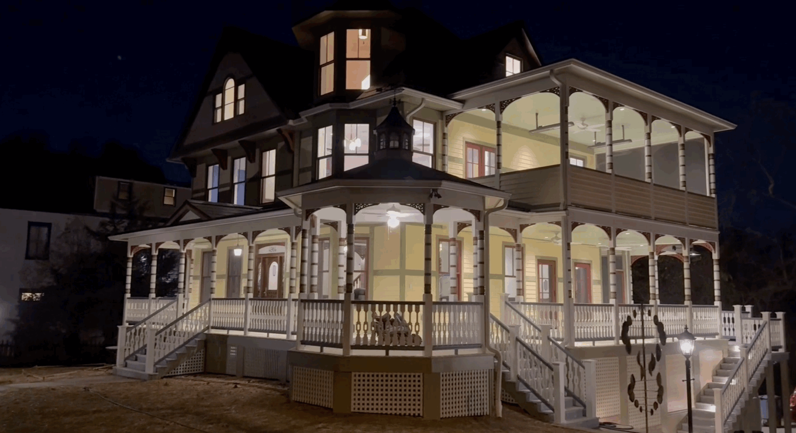 Queen of Zero - Symbi Homes, image size:2560x1393